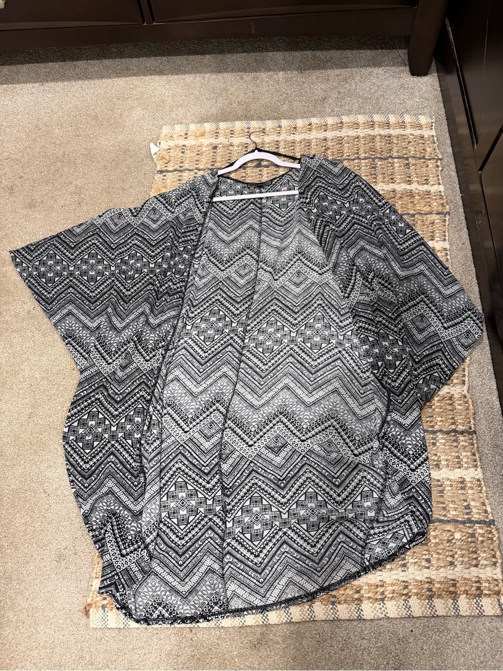 Black & White Geometric Print Women's Tunic